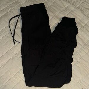 Black lulu lemon Joggers